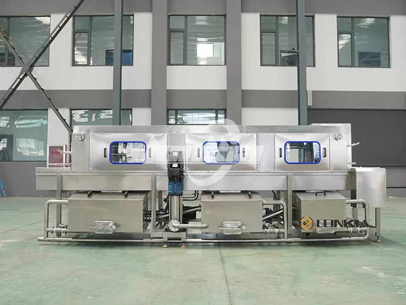 How Many Crates Can a Crate Cleaning Machine Wash Per Hour?